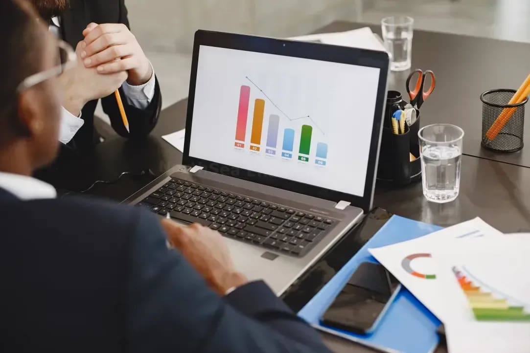 How Sales Enablement Helps Teams Stay Consistent Across Every Deal Stage
